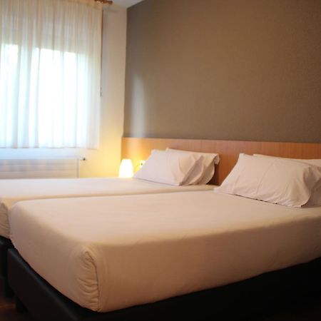 Hostal Abodi Пампона Екстериор снимка