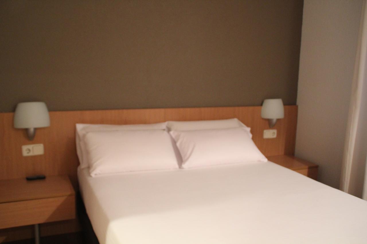 Hostal Abodi Пампона Екстериор снимка