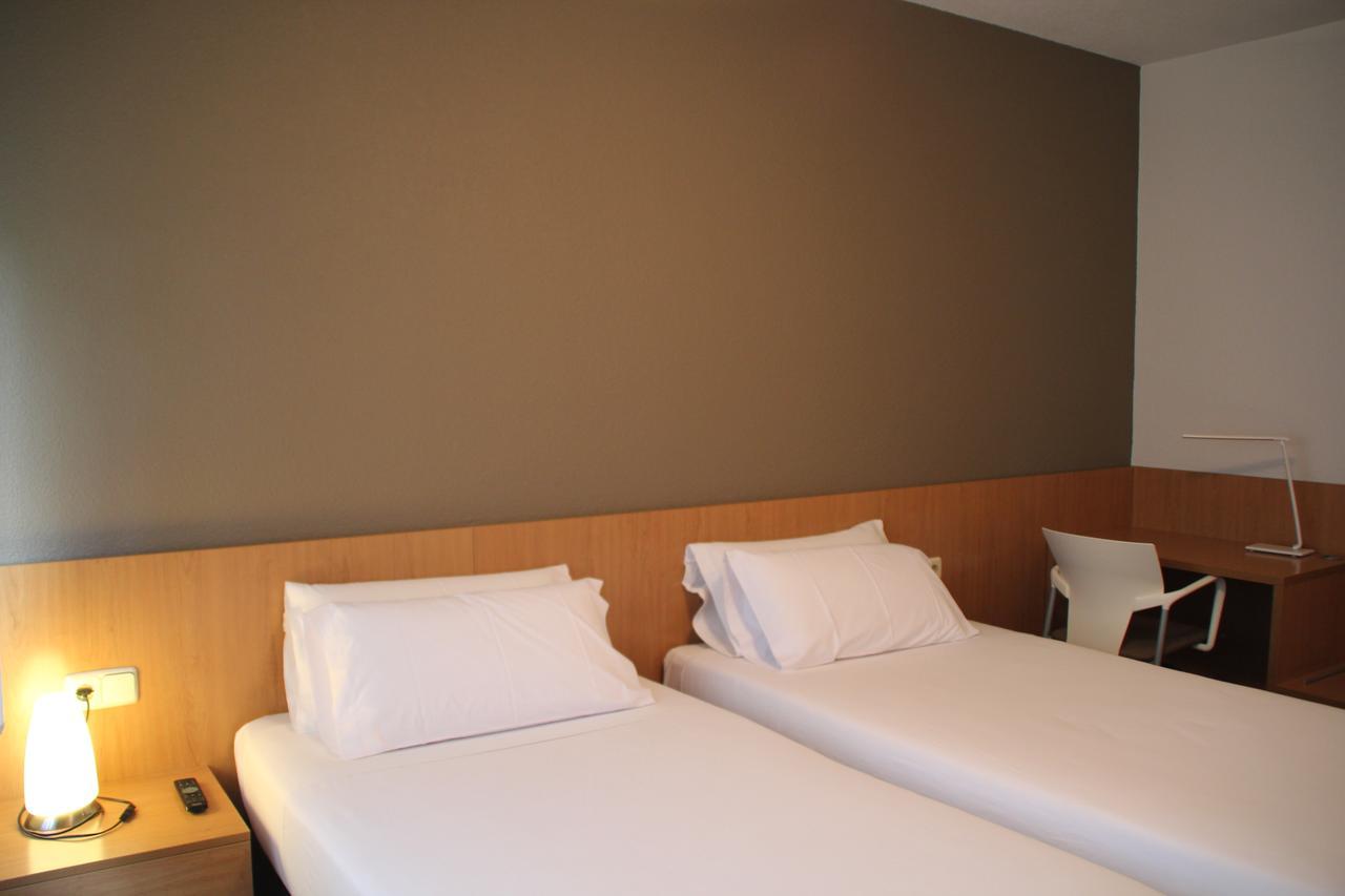 Hostal Abodi Пампона Екстериор снимка